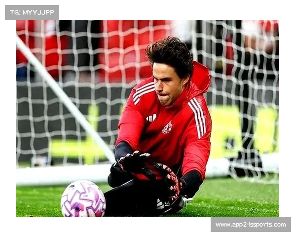 拉门斯稳健守门化解险情，曼联门将关键表现获评6分